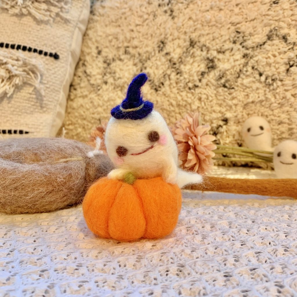 羊毛フェルト　ハンドメイド　ペンギン　かぼちゃ　ハロウィン